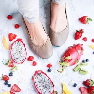 Tieks neutral
